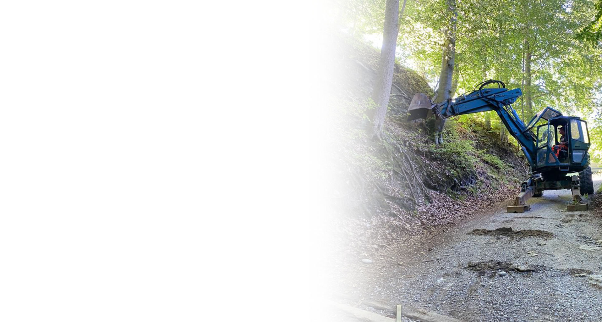 Aushub- & Abbrucharbeiten für Bahn- & Bauprojekte | Häfliger Schweiz