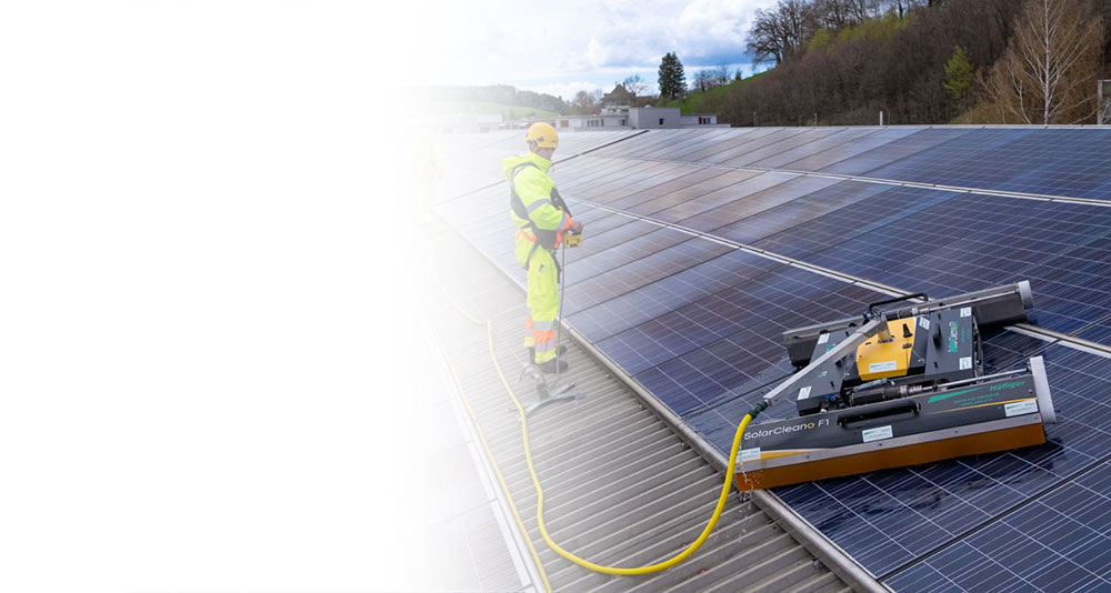 Häfliger Roboter – Automatische Solaranlagen-Reinigung ohne Chemie